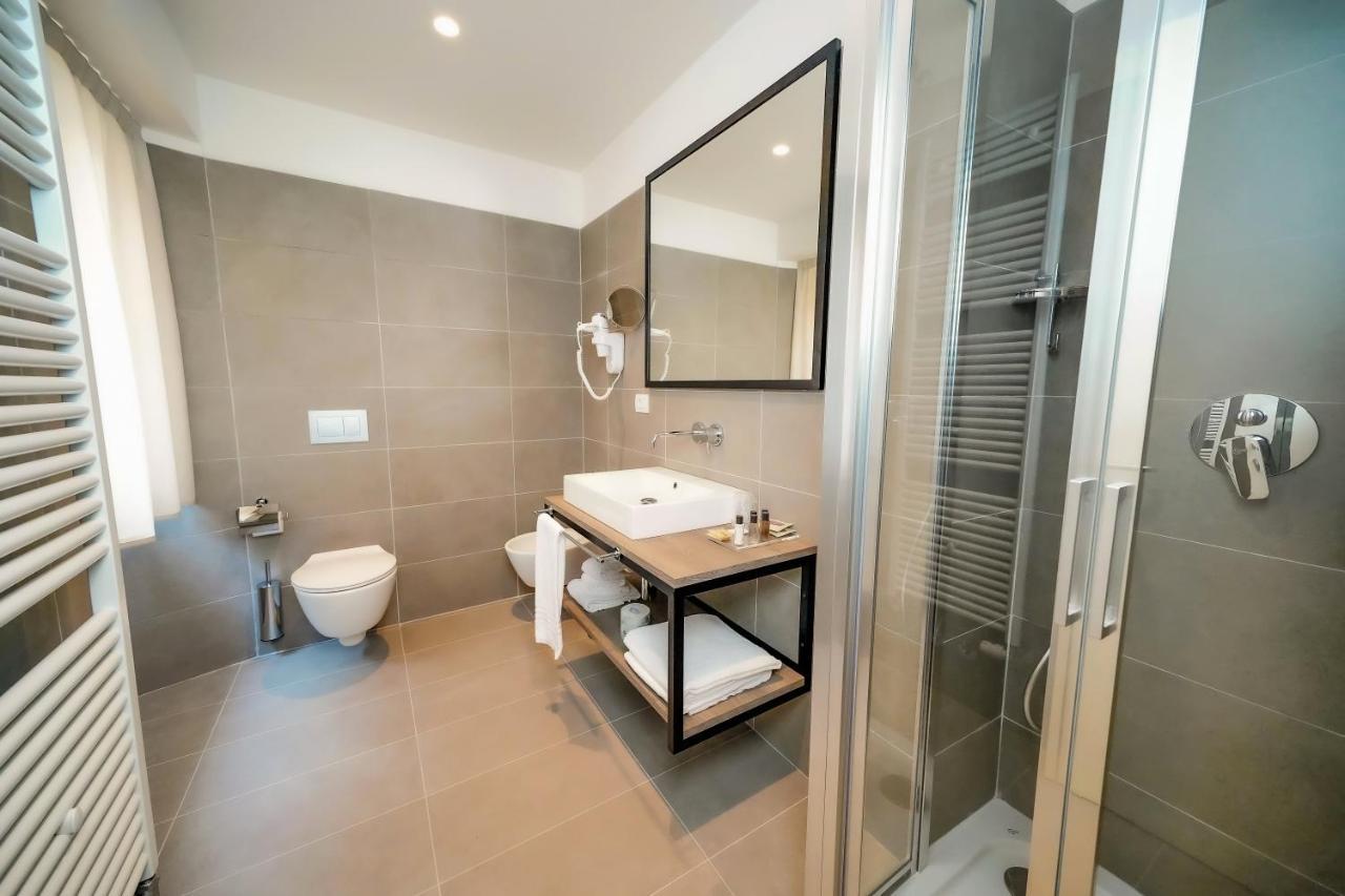 Bergamo Inn 15 Luaran gambar Bathroom